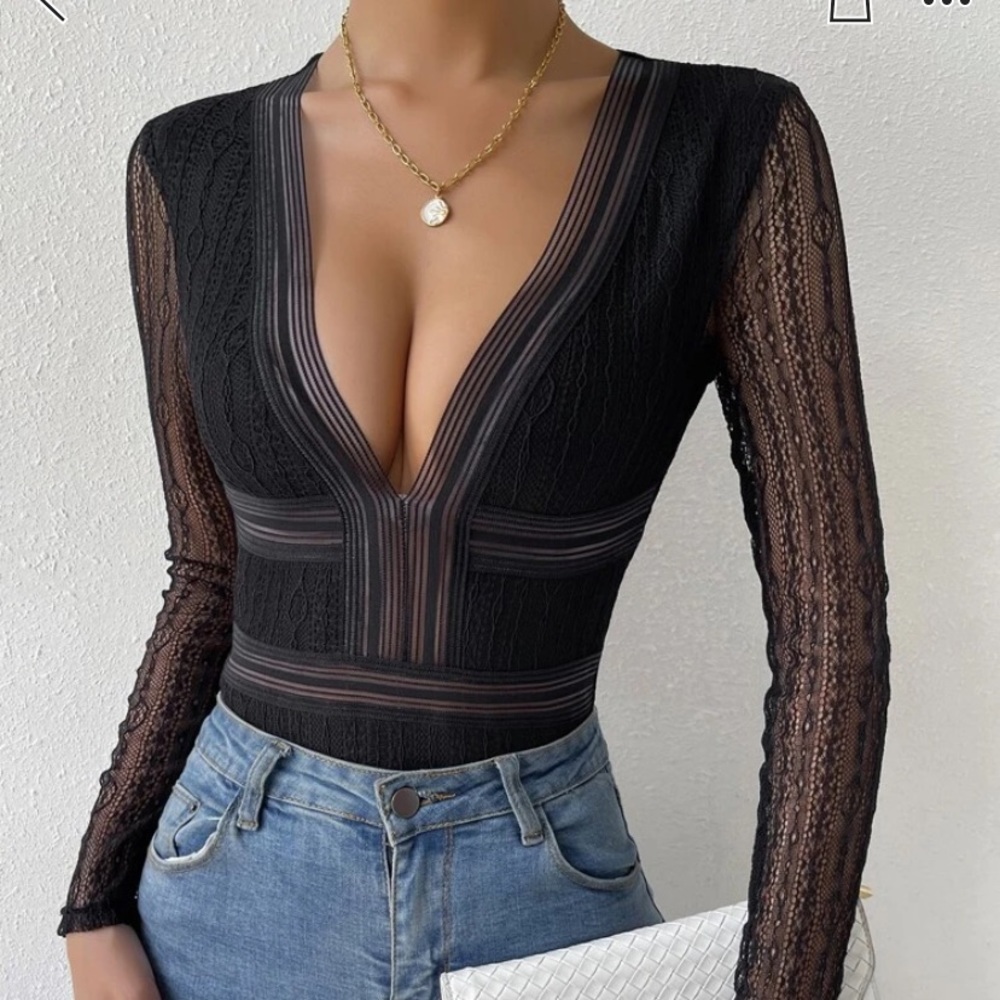NEVER WORN SHEIN BODY SUIT XS